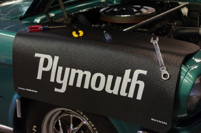 Plymouth Logo Vehicle Fender Protective Cover - Click Image to Close